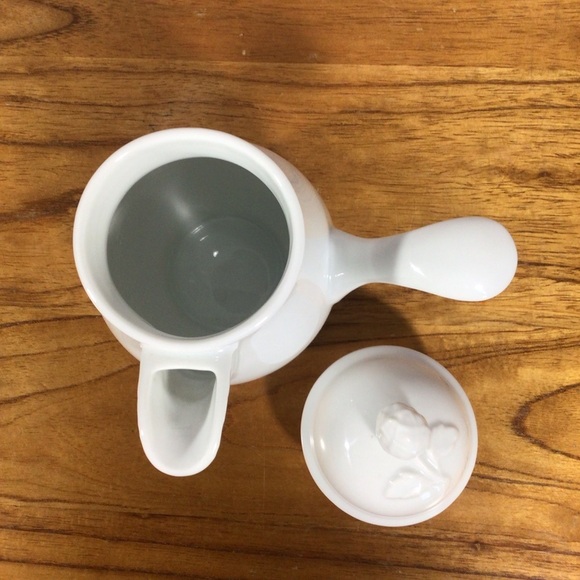 Vintage Porcelain Lidded Creamer Syrup Server - 8oz - Picture 7 of 8